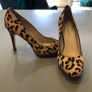 Leopard print leather heels
